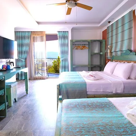 Noel Baba Hotel Kaş