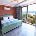 Noel Baba 2* Kaş